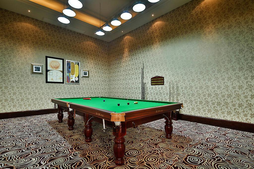Howard Johnson Agile Plaza Chengdu Eksteriør billede
