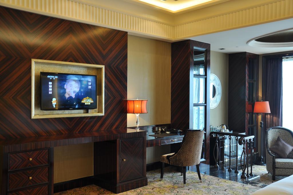 Howard Johnson Agile Plaza Chengdu Eksteriør billede