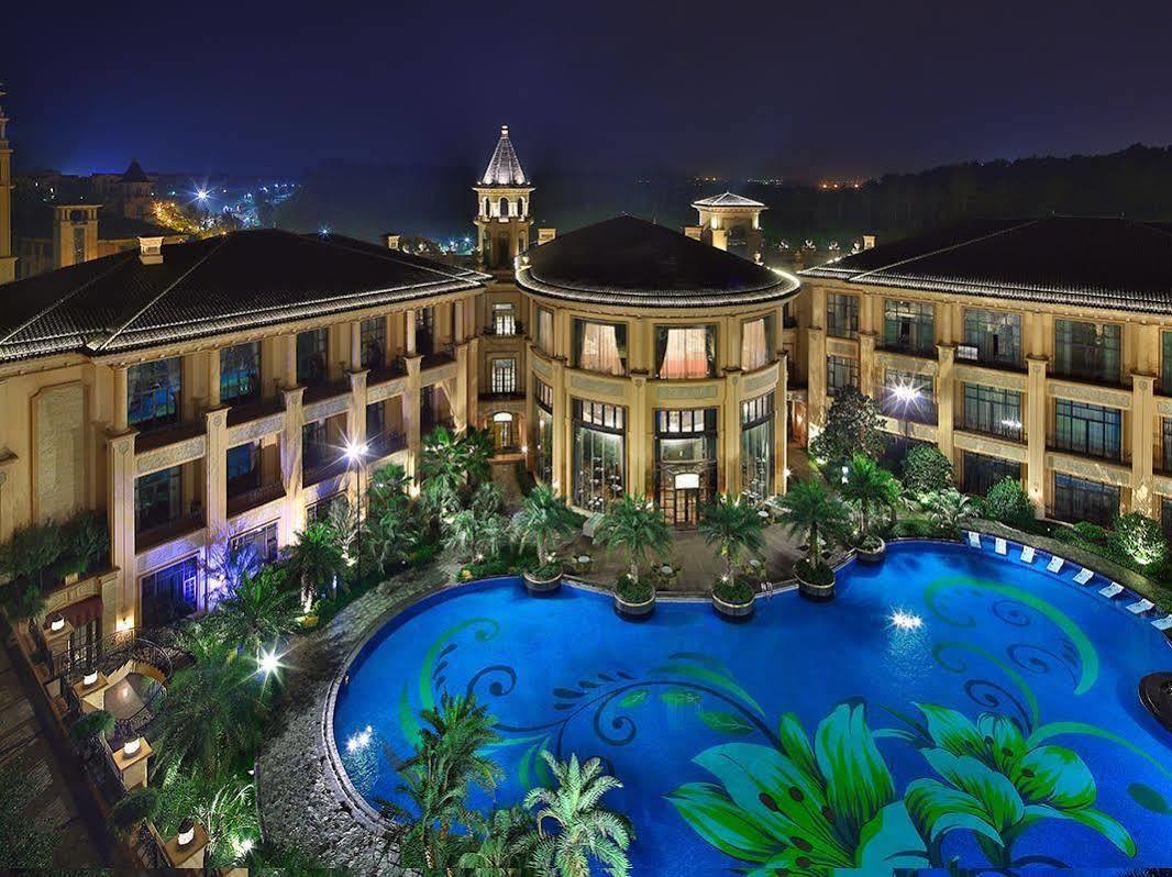 Howard Johnson Agile Plaza Chengdu Eksteriør billede